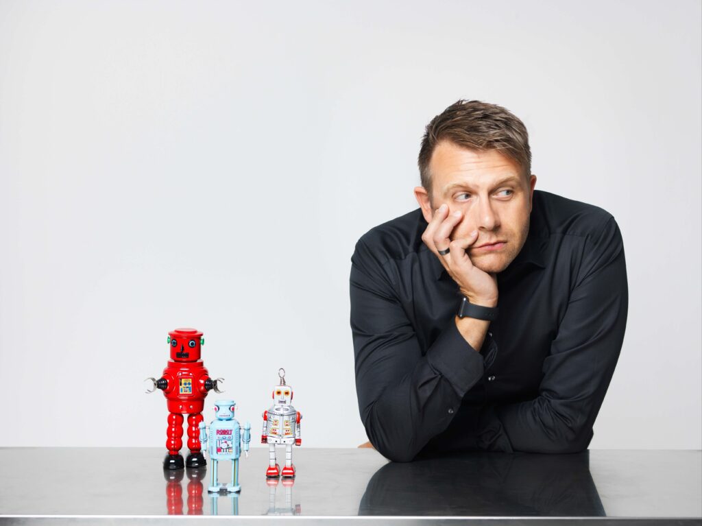 Nicklas Bergman and robots