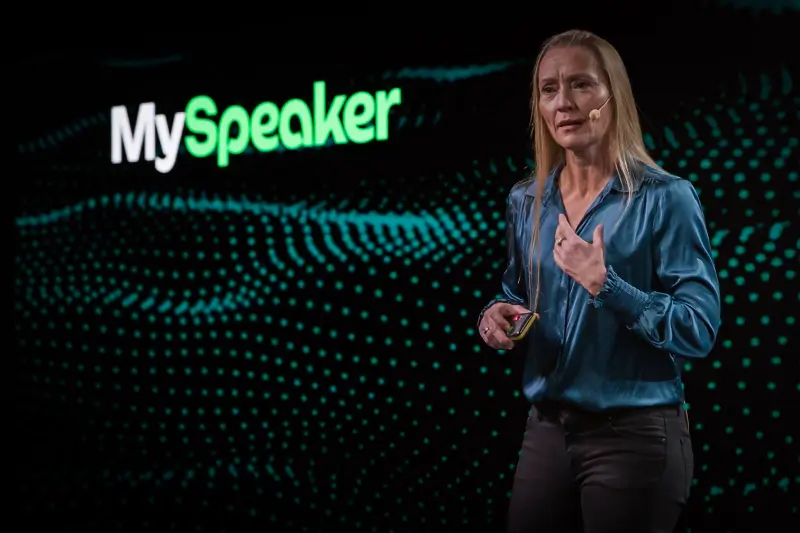The future of artificial intelligence has to be human-more, not humanless – Article by Elin Hauge