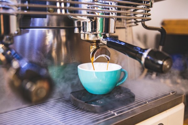 Vad vill du att din personal ska prata om vid kaffemaskinen på måndag?